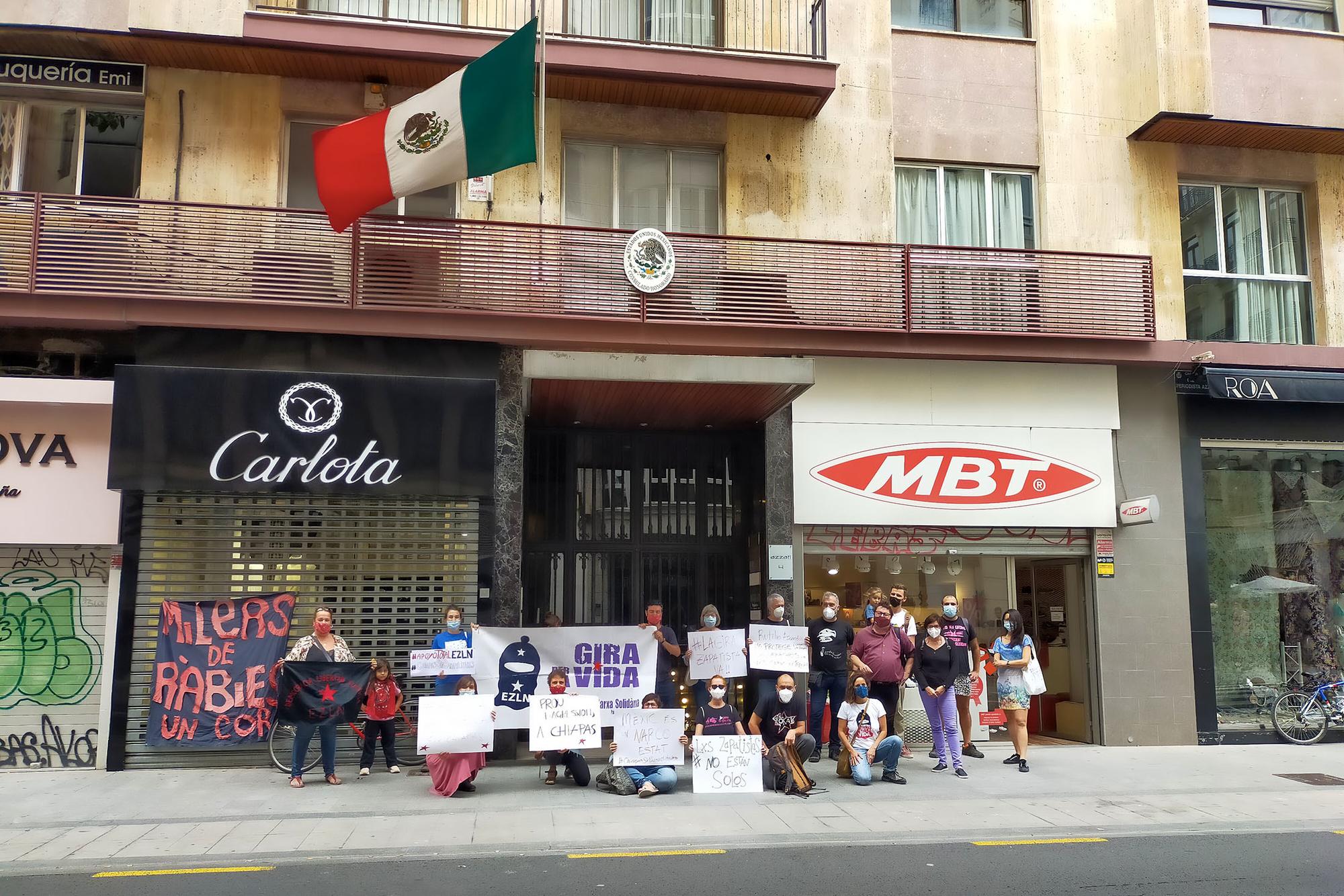 Concentracion zapatista Consulado Mexico